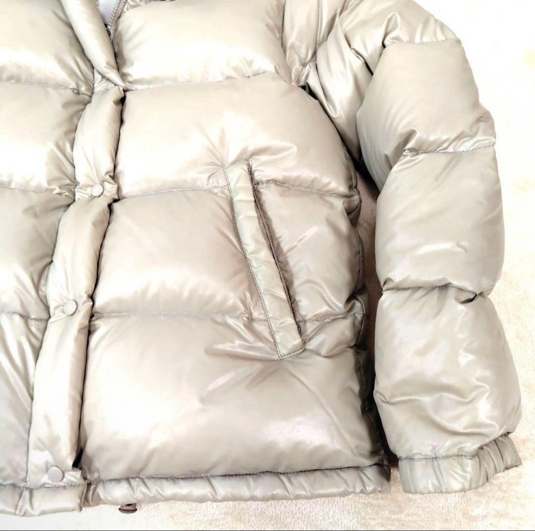 MONCLER ダウンジャケットの写真3枚目