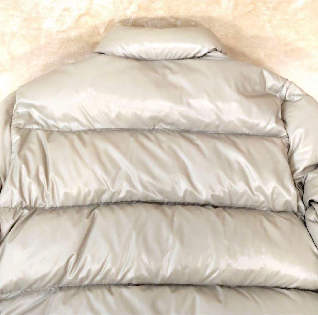 MONCLER ダウンジャケットの写真9枚目