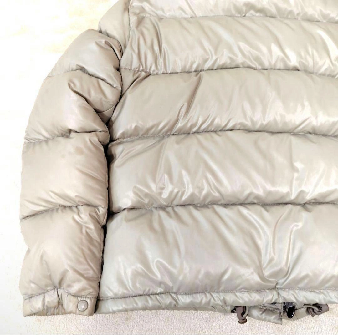 MONCLER ダウンジャケットの写真10枚目