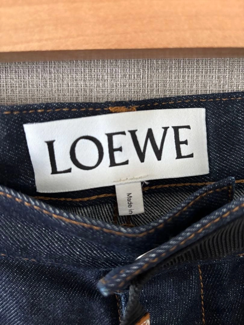 【LOEWE】デニムパンツ(超美品)の写真5枚目