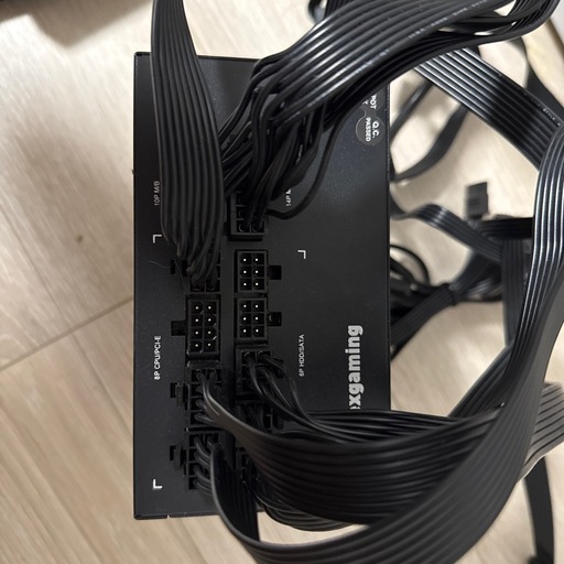 電源ユニット AG-850M V2の写真2枚目
