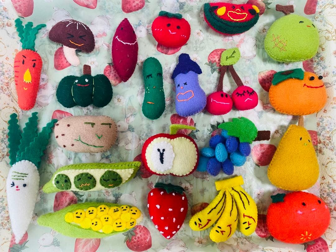 未使用＊ハンドメイド フェルト カラフル おままごと 野菜・果物 21種 セット