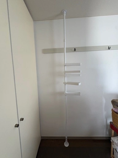 つっぱり式スリムラック収納