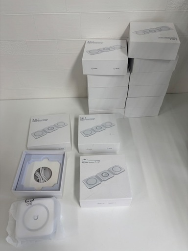 新品 3in1 ワイヤレス充電器 iPhone Apple Watch