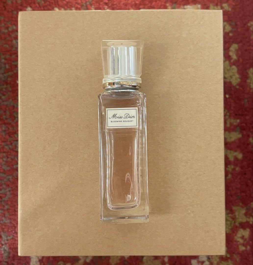 Miss Dior Blooming Bouquet オードトワレ 20ml