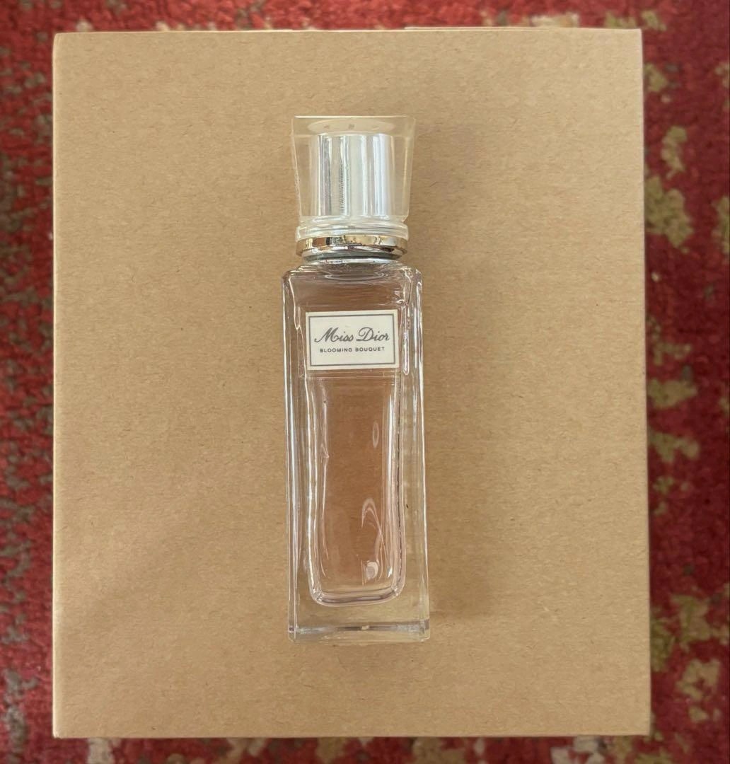 Miss Dior Blooming Bouquet オードトワレ 20ml