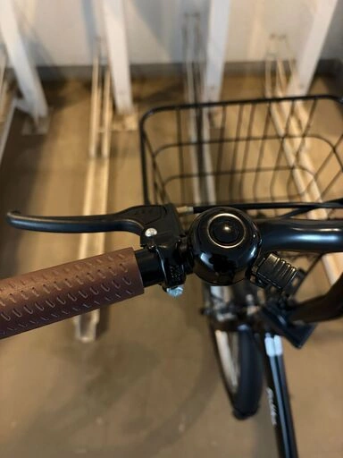 【半年使用】折り畳み自転車を売ります。使用期間は半年以下。6段変速。 鍵2個付き。の写真4枚目