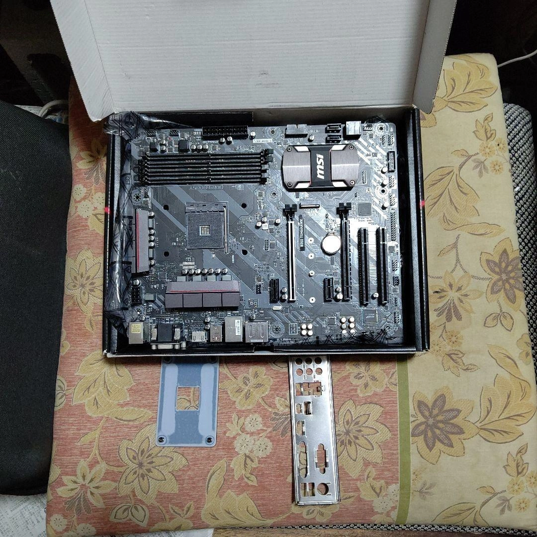 MSI B350 TOMAHAWK マザーボード 本体 I/Oパネル付PCI
