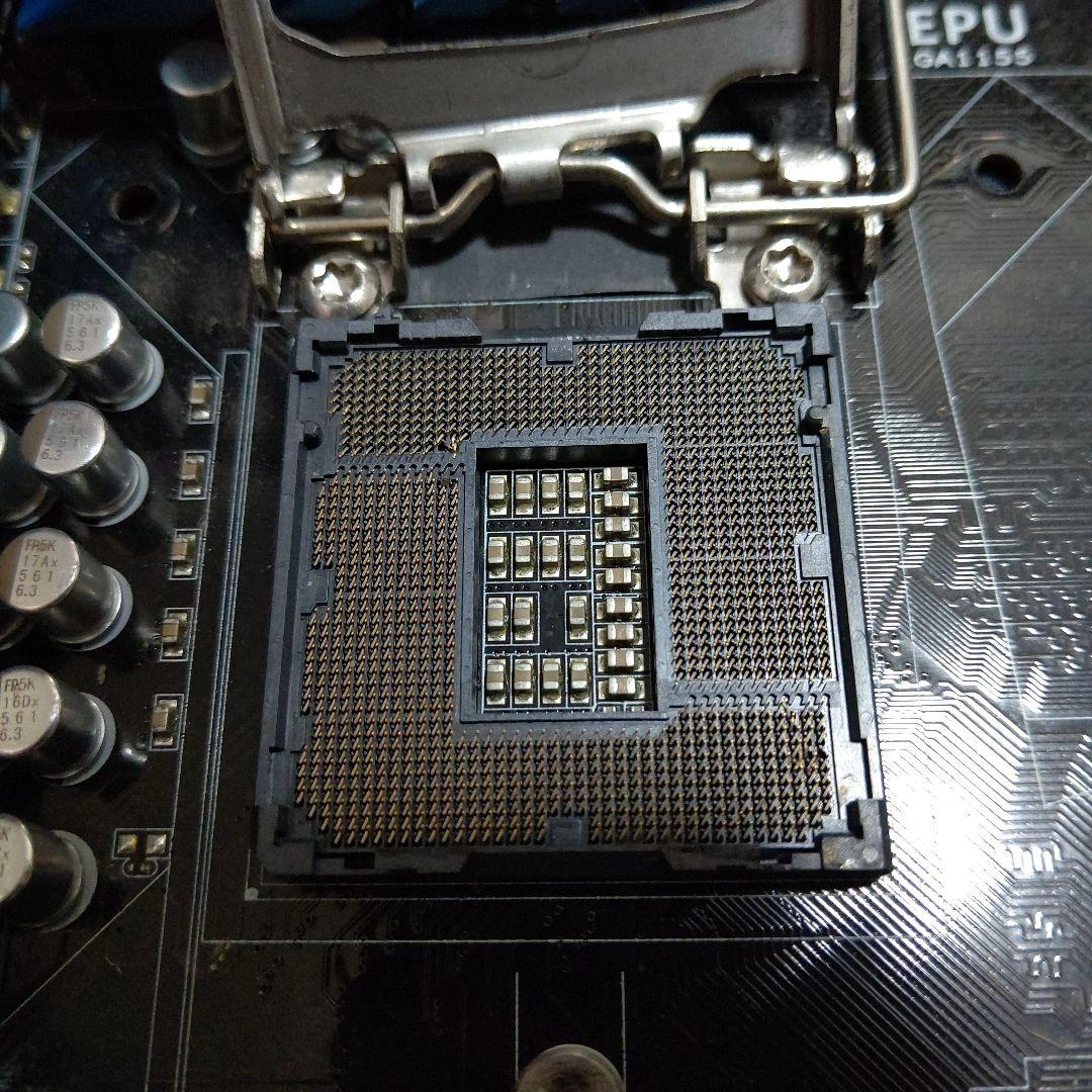 ASUS P8Z68-V/GEN3 マザーボード 本体の写真2枚目