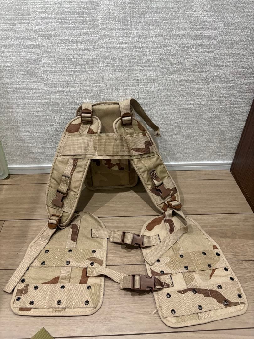 【実物・希少】オランダ軍 ロードベアリングベスト ベースハーネス デザートカモ