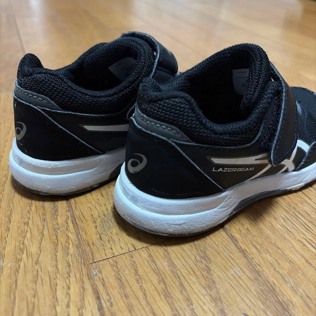 asics LAZERBEAM キッズスニーカー 黒 ベルクロ 16cmの写真8枚目