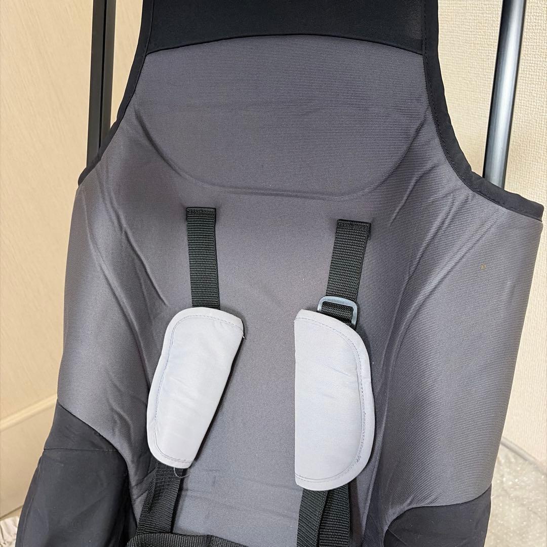 美品✨使用回数少❣️ gb good baby pockit コンパクトべビーカーの写真5枚目