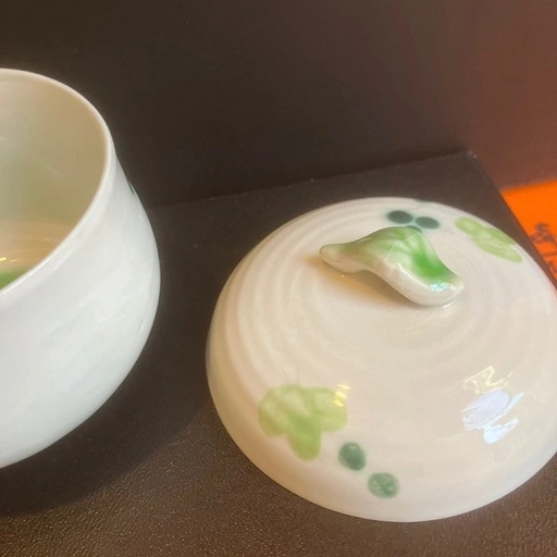 蓋付き湯呑み?小鉢?の写真3枚目