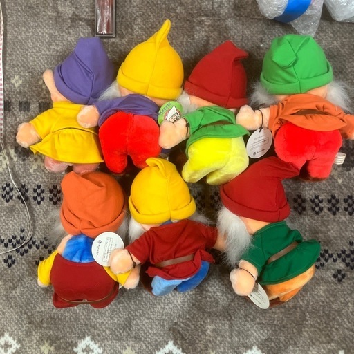 7人の小人たちのぬいぐるみの写真2枚目
