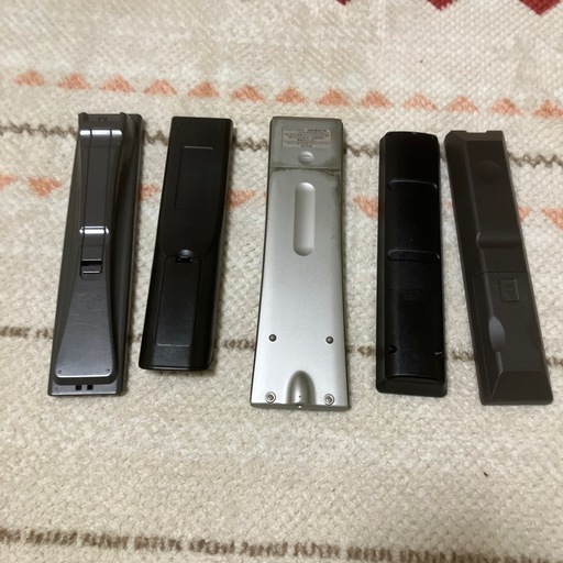 リモコンまとめて ジャンク扱いの写真2枚目