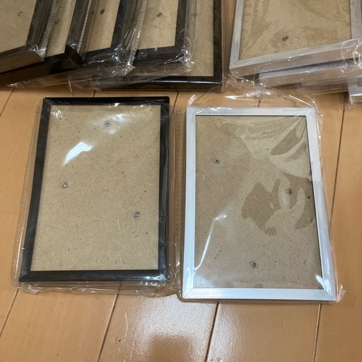 ガラスカバー金属フレームの写真立ての写真2枚目