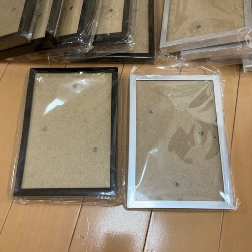 ガラスカバー金属フレームの写真立ての写真2枚目