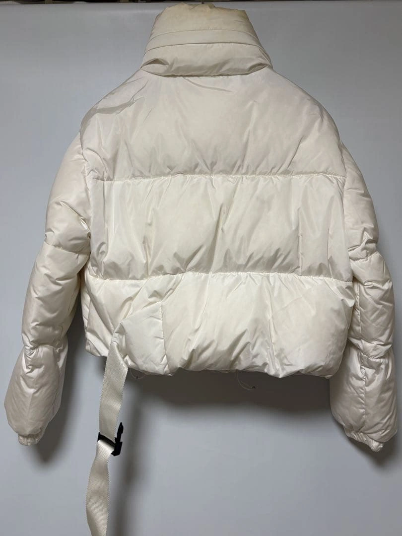 9月30日まで【極美品/直営店購入】プラダ 291809 希少限定クロップドダウン 36 白の写真2枚目