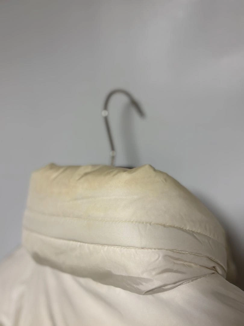 9月30日まで【極美品/直営店購入】プラダ 291809 希少限定クロップドダウン 36 白の写真5枚目