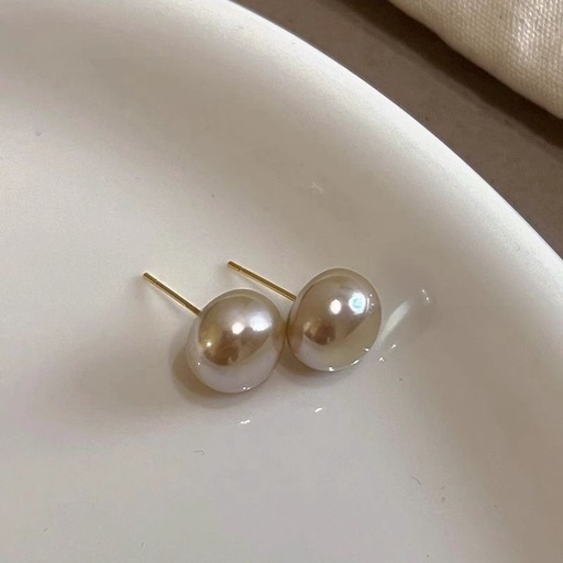 半額に値下げしました。ピアス　ピンク