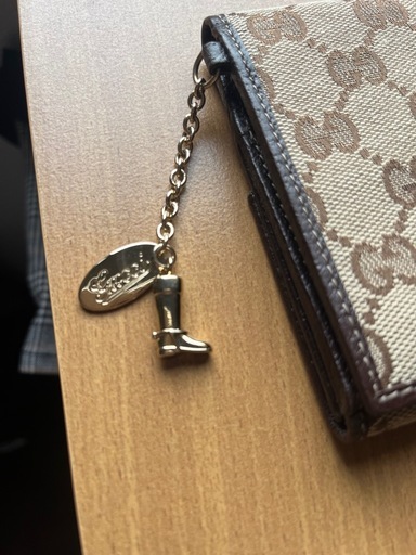 値下げしました。美品　未使用 GUCCIの財布の写真4枚目