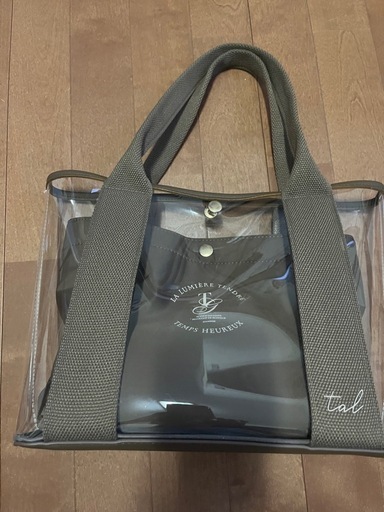 美品　値下げしました❣️透明なバッグ👜