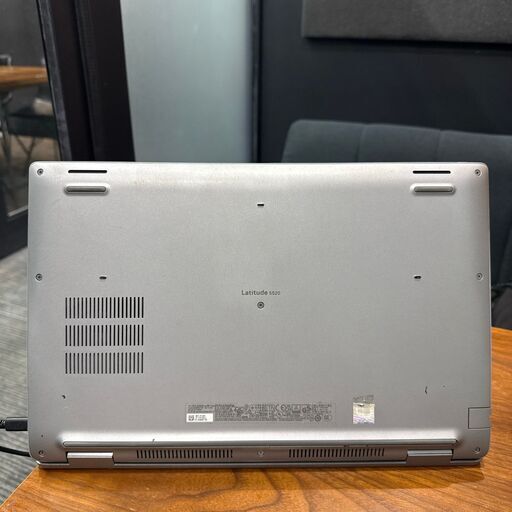 DELL Latitude 5520 15.6型 i5-1135G7／8GB／SSD512GBの写真4枚目