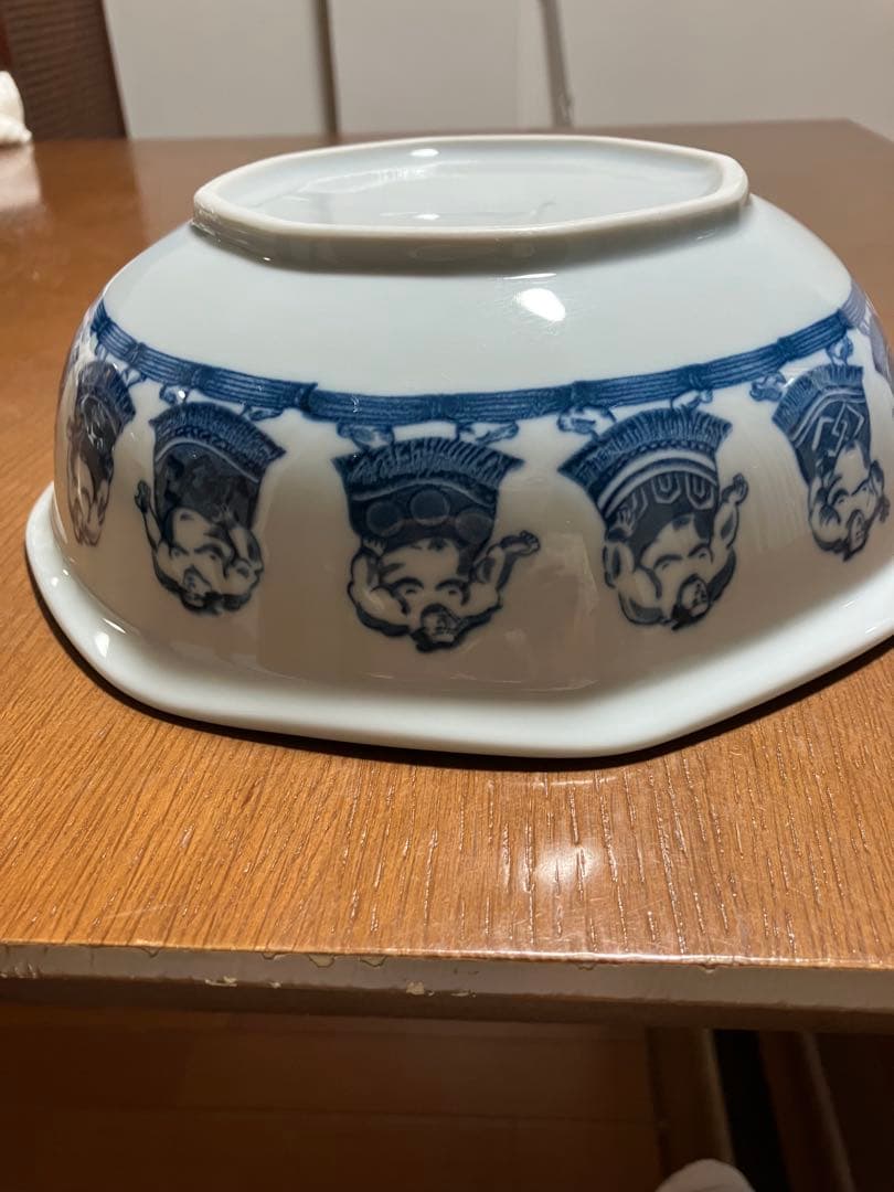 相撲柄 八角鉢 染付 陶器の写真4枚目