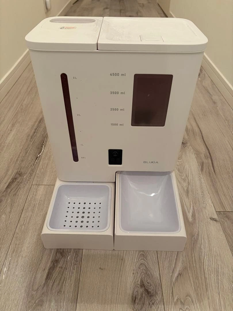 BLIXIA カメラ付き自動給餌器 給水器 一体型 ペット用 ブリシアの写真3枚目