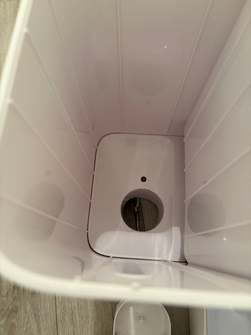 BLIXIA カメラ付き自動給餌器 給水器 一体型 ペット用 ブリシアの写真5枚目