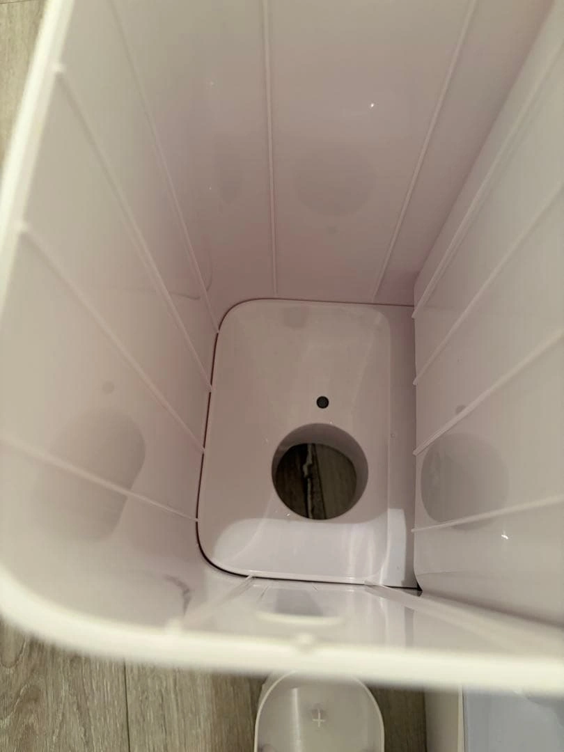 BLIXIA カメラ付き自動給餌器 給水器 一体型 ペット用 ブリシアの写真5枚目