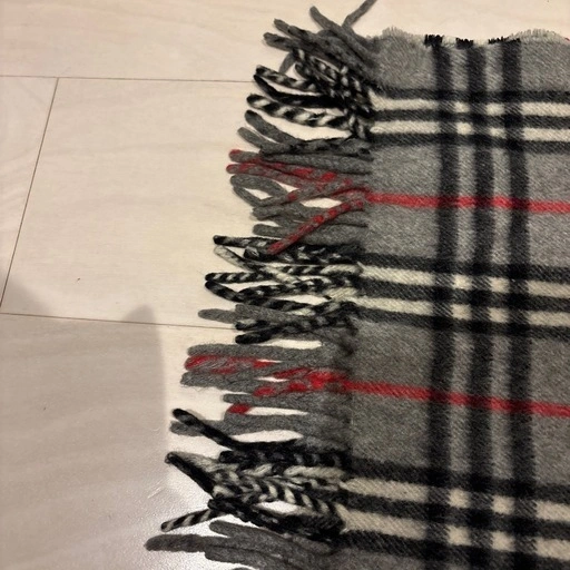 BURBERRY バーバリー 膝掛け ストール マフラー 大判 グレー ノバチェックの写真3枚目