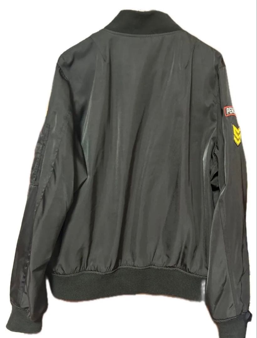 美品 STUSSY MA-1 フライトジャケット ワッペン 黒 Mサイズの写真2枚目