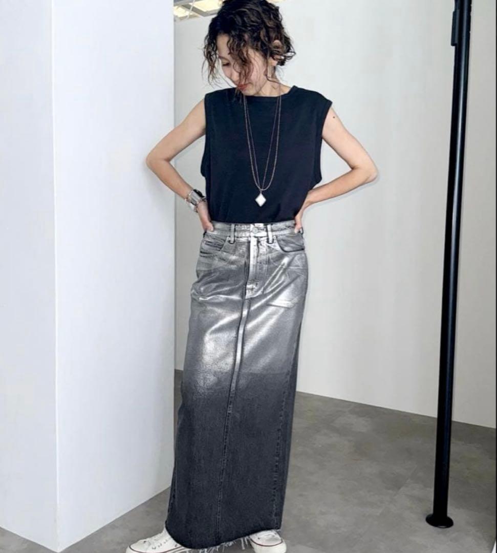 B.C STOCK DU JOUR/LEAN FOIL JEAN SKIRT