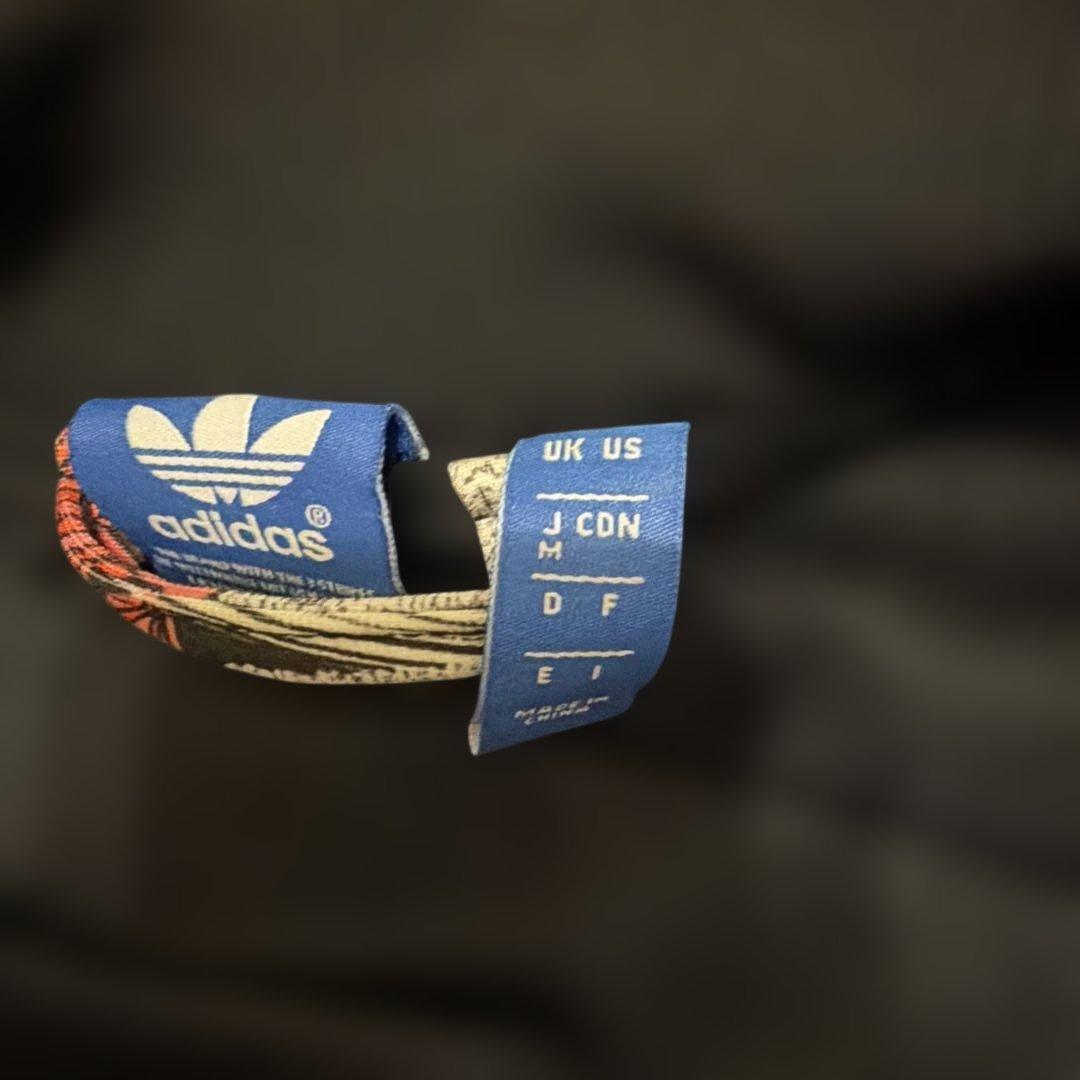 adidas トレフォイル 総柄 トラックジャケット Mの写真9枚目