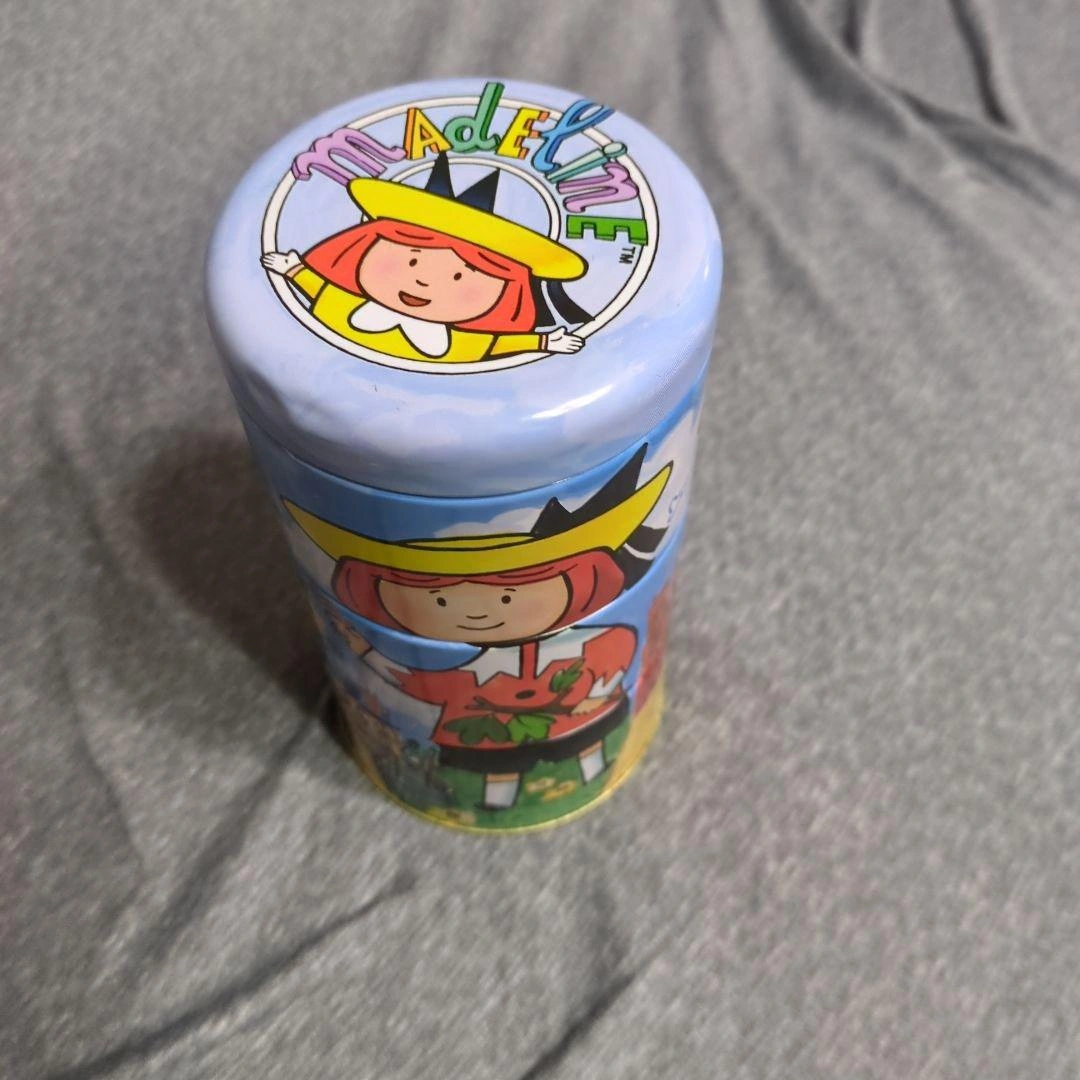 マドレーヌ 缶