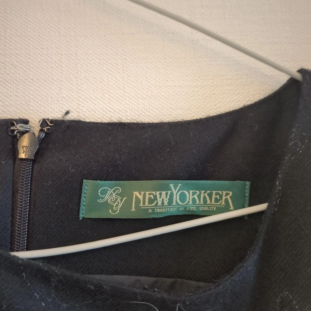 NEWYORKER ネイビー 花柄刺繍 ワンピースの写真3枚目