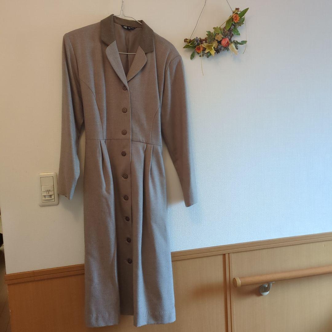グレー 長袖 シャツワンピース ベルト付きの写真2枚目