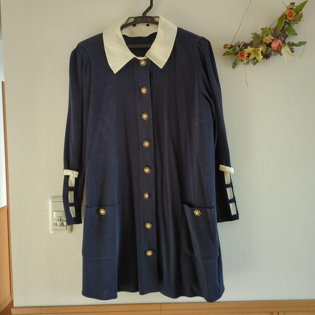 レトロ ネイビー 長袖ワンピース ホワイト襟の写真2枚目