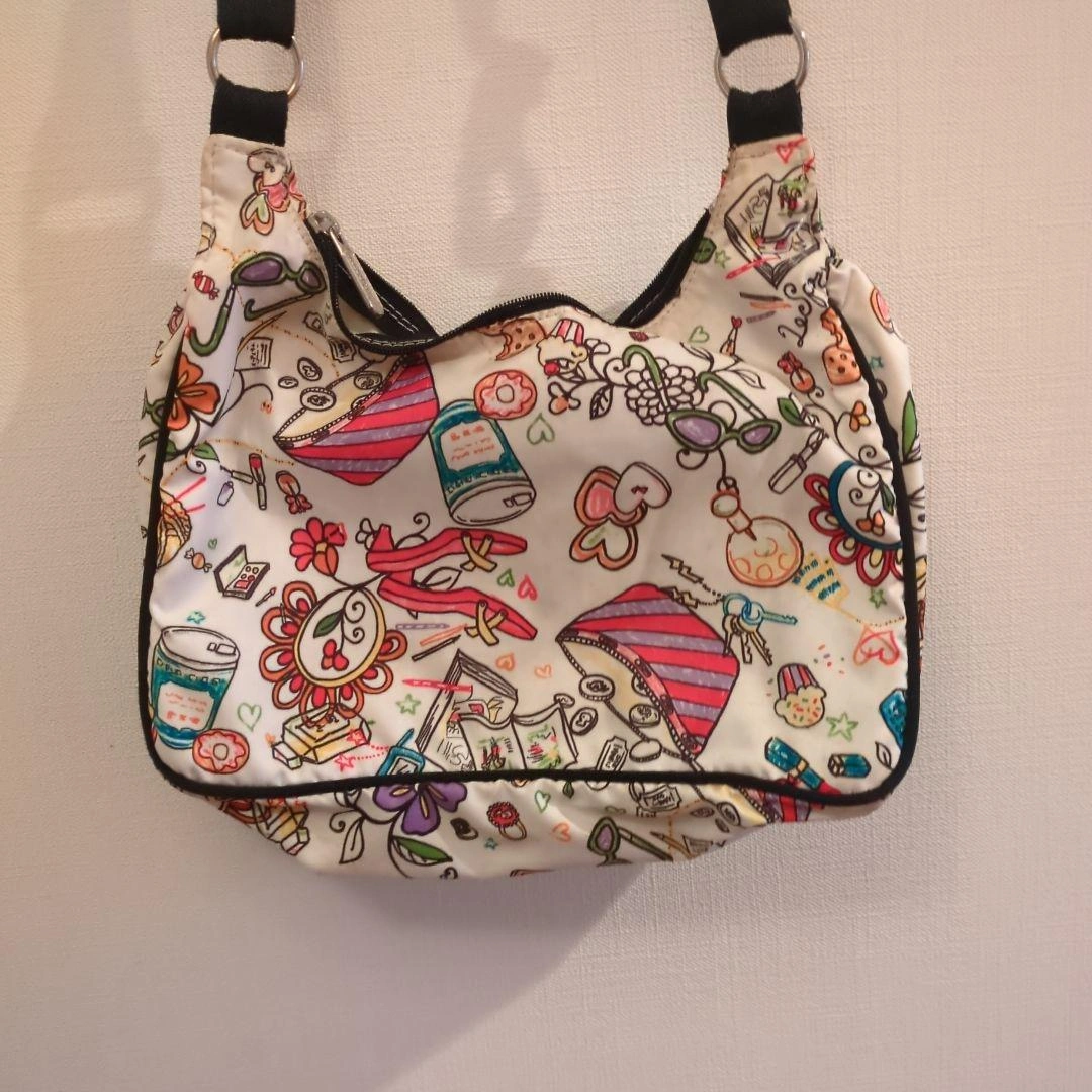 LeSportsac 限定柄 ショルダーバッグの写真4枚目