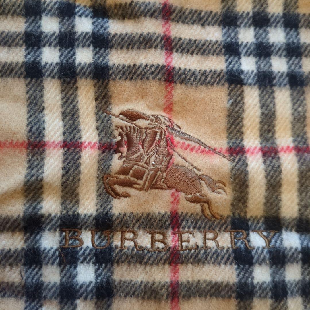 BURBERRY チェック柄 ストールの写真2枚目