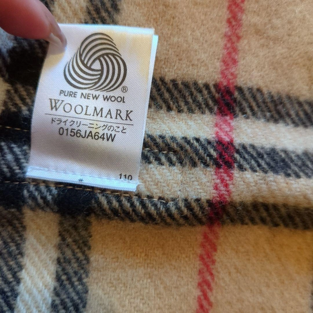 BURBERRY チェック柄 ストールの写真5枚目