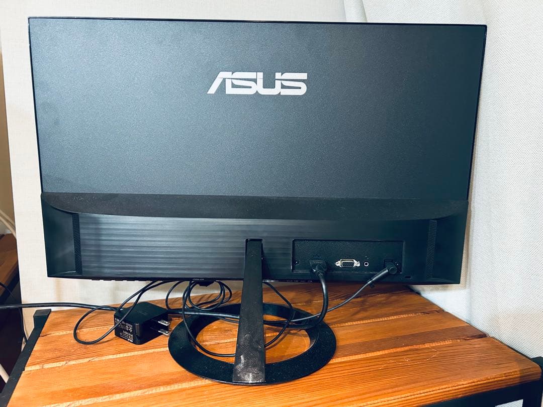 【3台まで注文可能】ASUS ディスプレイ モニター 本体の写真2枚目