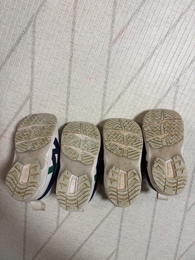 ASICS アシックス SUKU2 スクスク 13cm 2足セット 双子 お揃いの写真4枚目