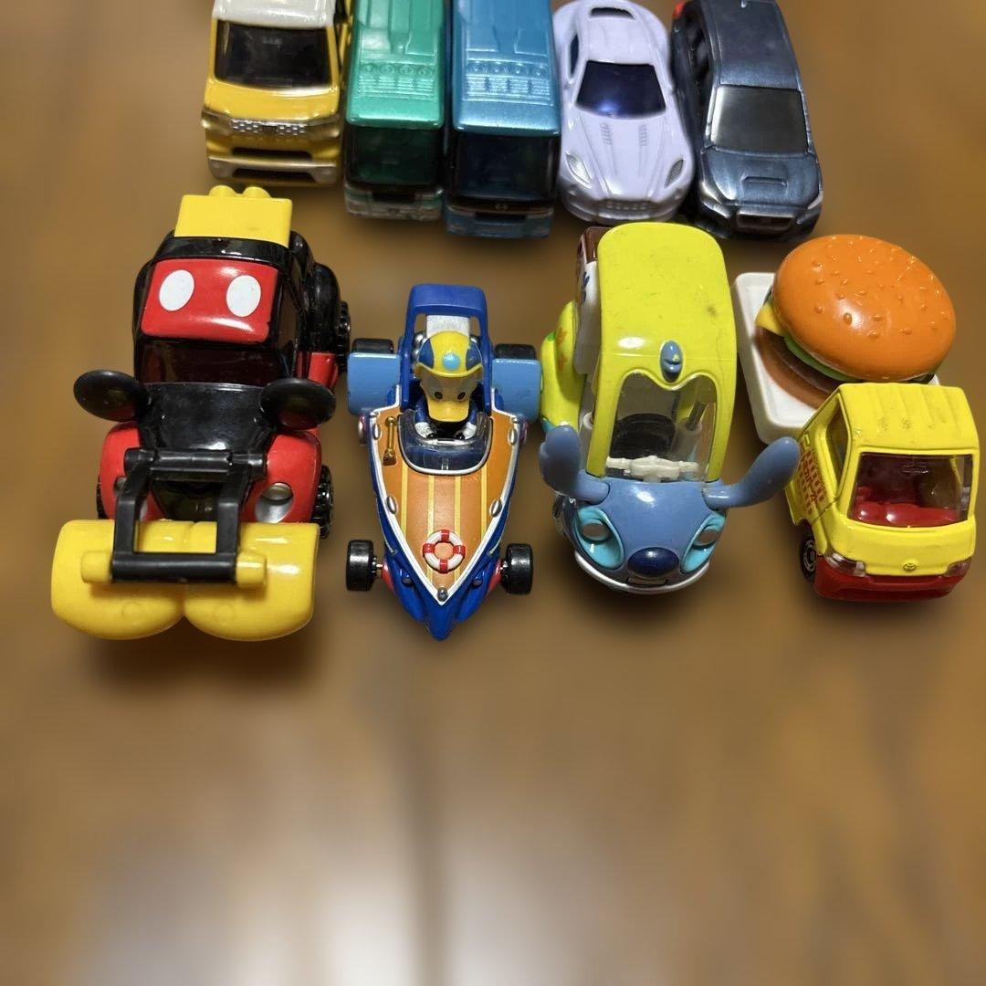 トミカ　13台　働く車　まとめ売りの写真2枚目