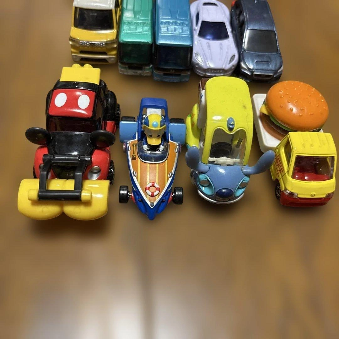 トミカ 13台 働く車 まとめ売りの写真2枚目