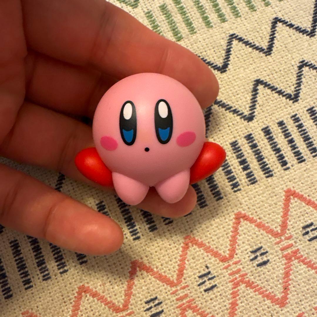 星のカービィー　ミニフィギュア&ピンバッチセットの写真4枚目