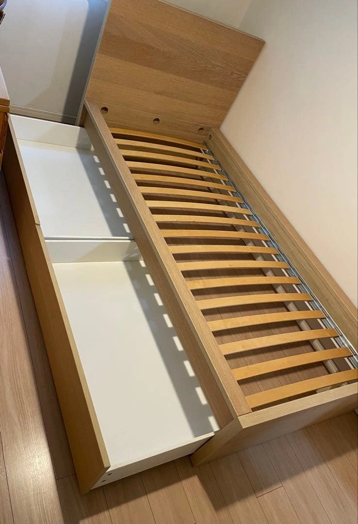 【お引取り限定】IKEA MALMシングルベッド、収納ボックス2個付きの写真3枚目