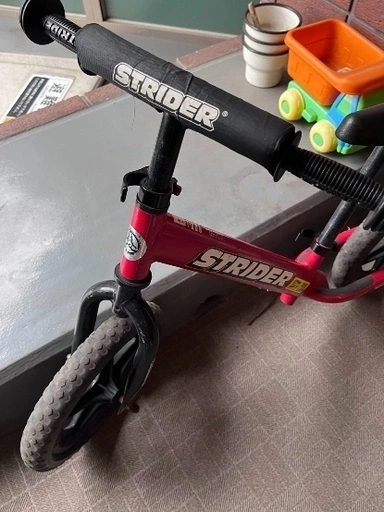 ストライダー 赤の写真3枚目