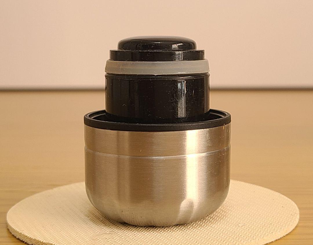 【美品】ロケットサーモボトル 420ml　VISAロゴ入りの写真5枚目